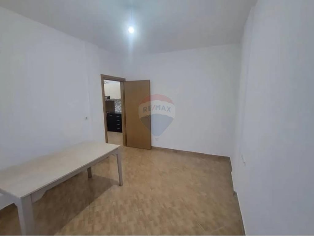 Apartament 2+1 per shitje ne Fresk !