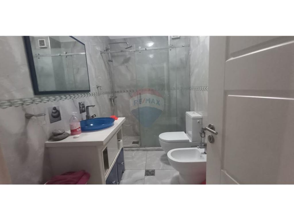 Apartament 2+1 per qera tek Kristal Center!