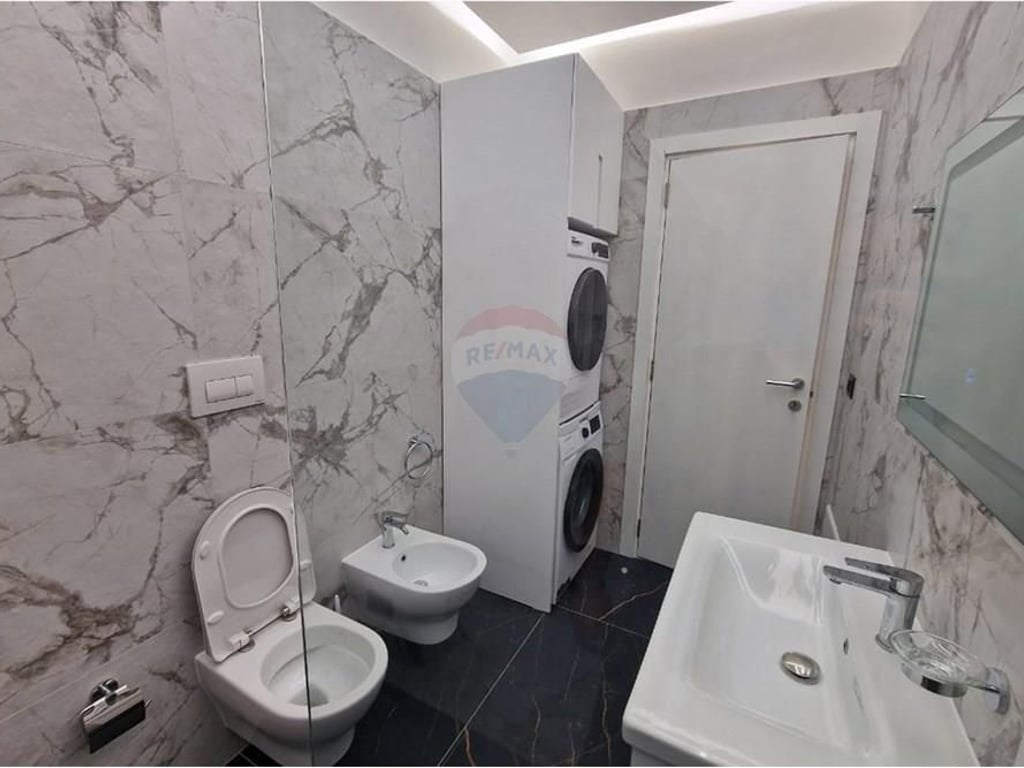 APARTAMENT 2+1 ME POST PARKIMI, LUNDER-TEG