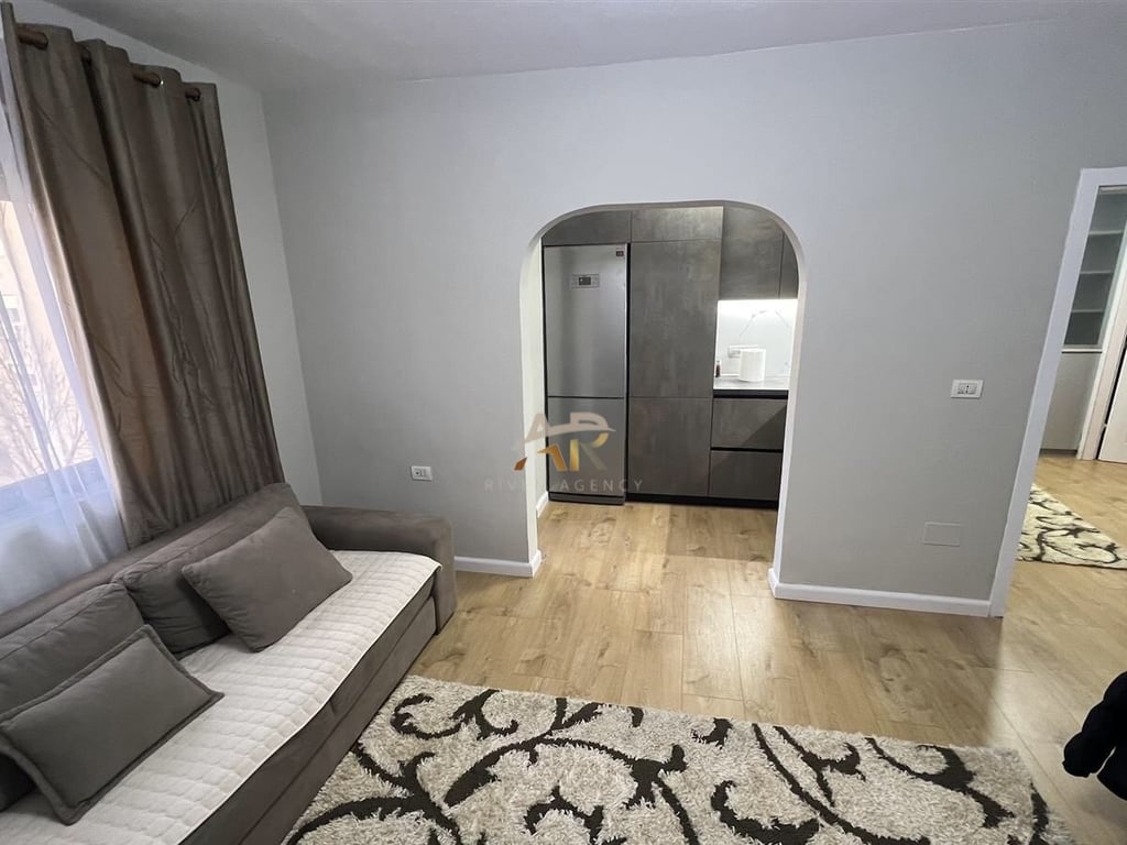 Affittasi appartamento 1+1 in via 21-Dicembre.