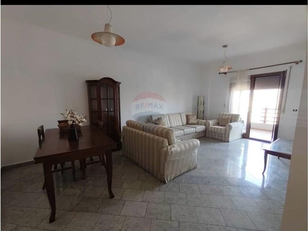 Appartamento in affitto 2+1+2 Via Kavajë.