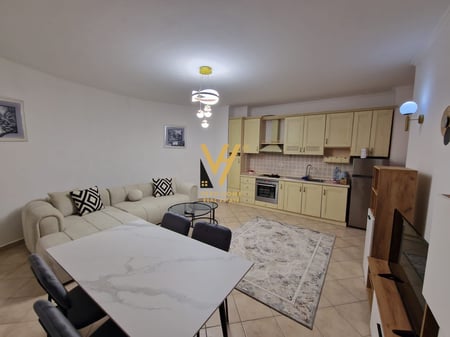 AFFITTASI APPARTAMENTO 2+1 PRESSO IL GIARDINO ZOOLOGICO 650 EURO