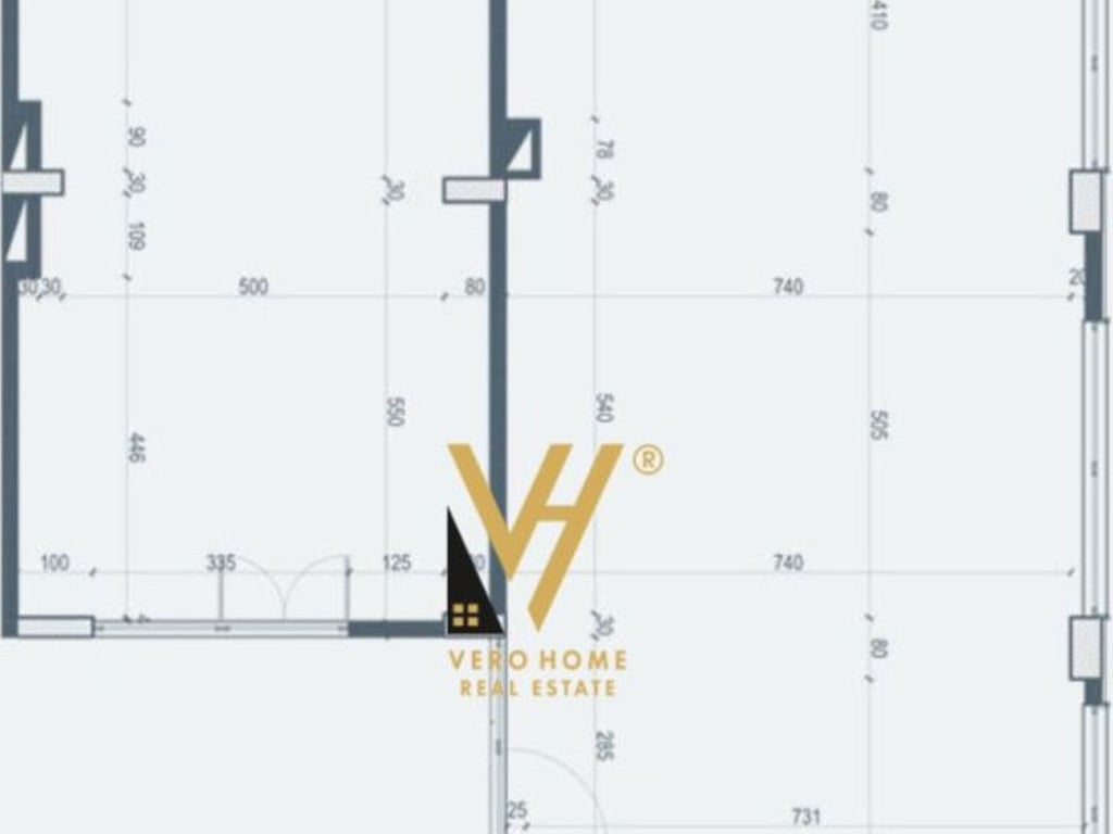 SHITET AMBIENT BIZNESI 240 M2 TE RRUGA BARDHYL 622.000 EURO