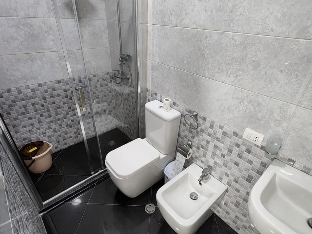 Apartament 2+1 me qira tek Shkolla e Baletit!