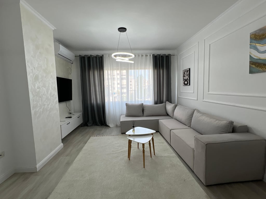 JEPET APARTAMENT ME QERA 2+1 , Rrethi Astie 