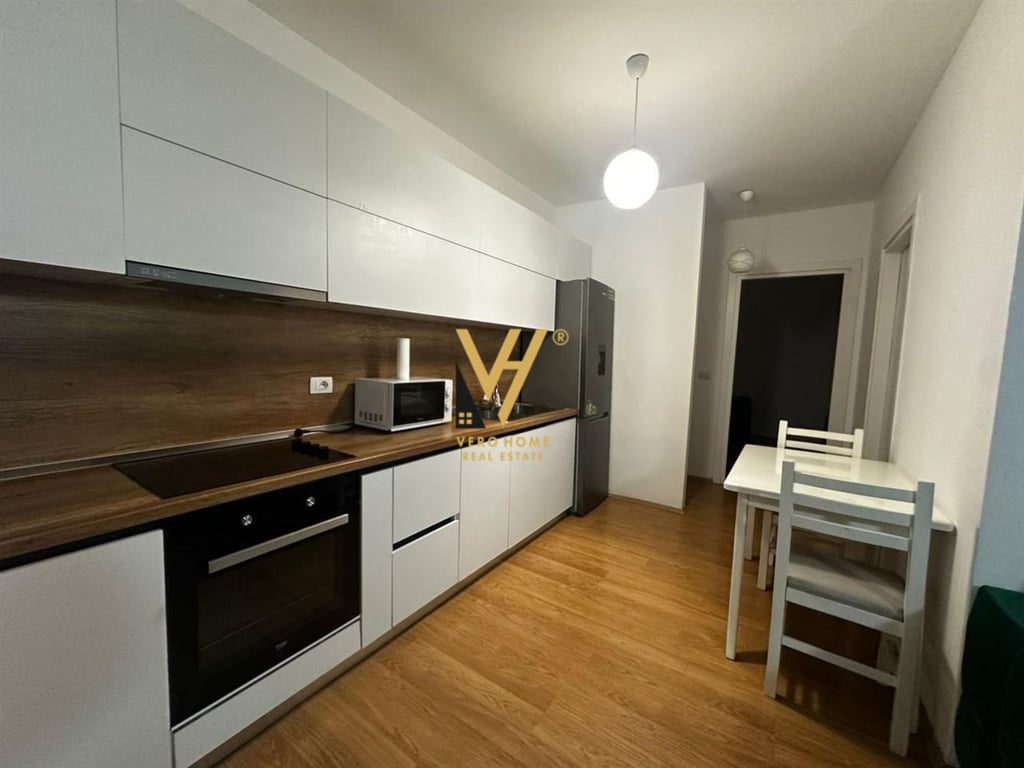 JEPET APARTAMENT 2+1+BLK ME QERA TE FIORI DI BOSKO 700 EURO