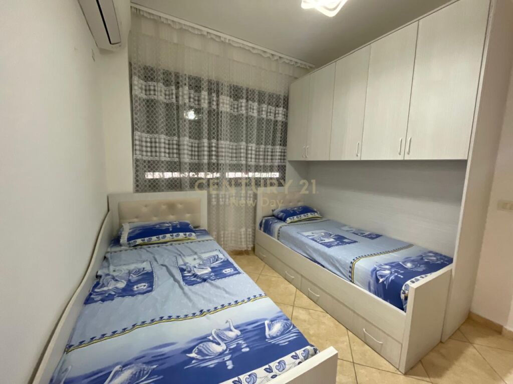 JEPET ME QIRA APARTAMENT 2+1 TEK SHKEMBI I KAVAJES!