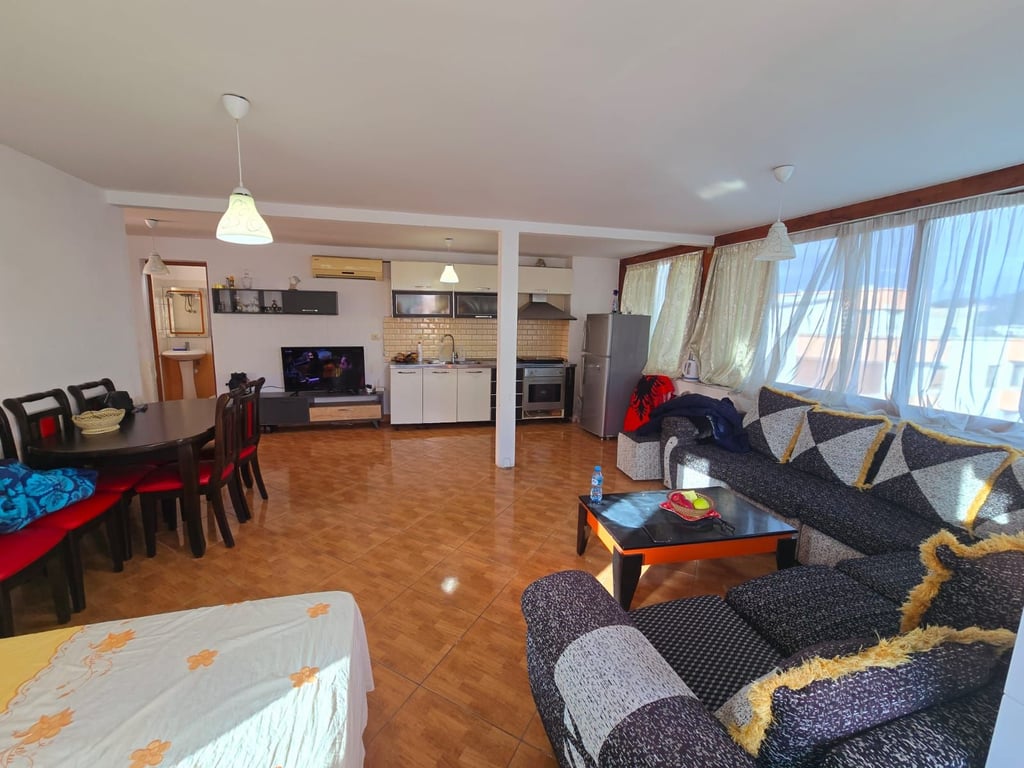 SHITET APARTAMENT 1+1 TEK SHKEMBI I KAVAJES