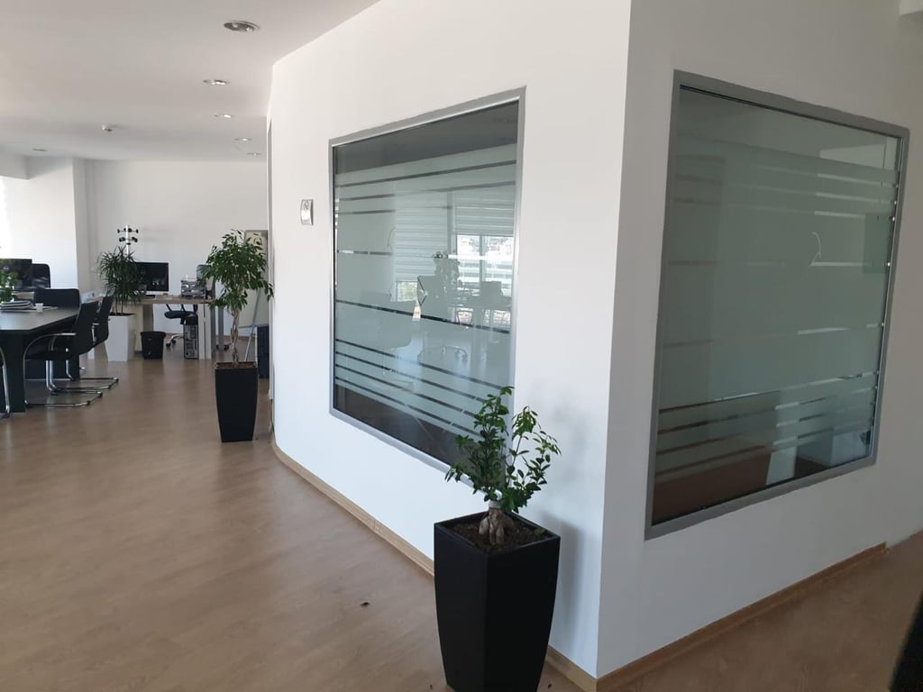 Ambiente per UFFICI in affitto vicino alla PIRAMIDE