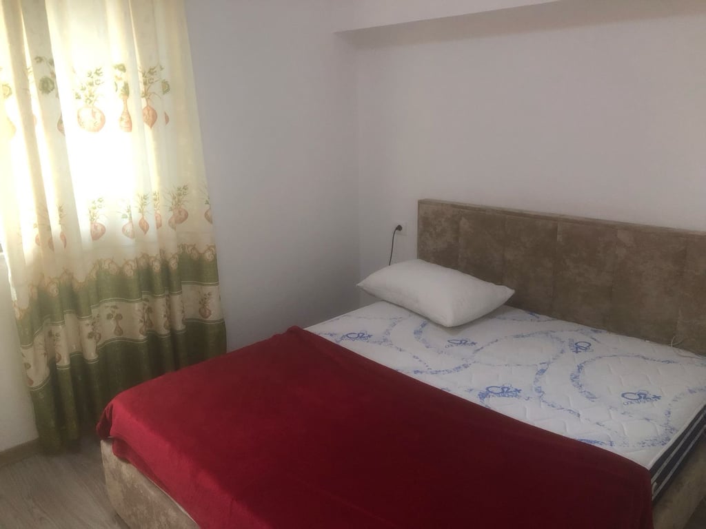 Vendesi Appartamento 1+1 a Laprakë
