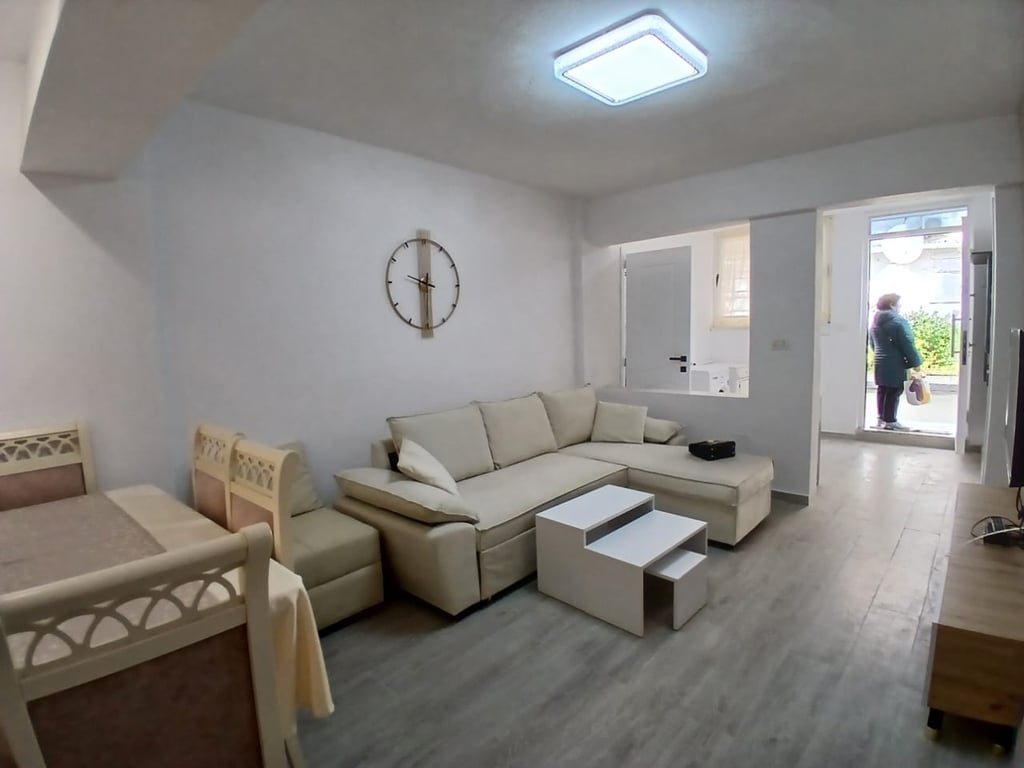 For Rent: 2+1 Apartment, 21 Dhjetori Chinese Embassy 550 euros