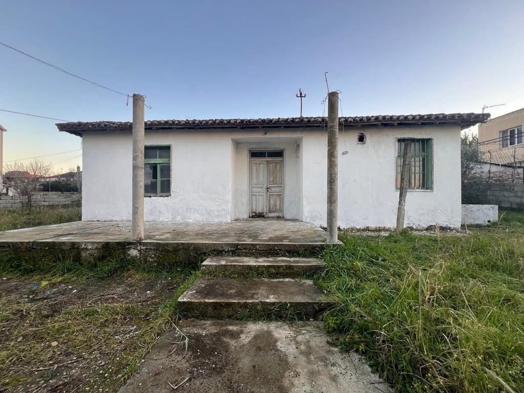 PRIVATE HOUSE FOR SALE IN SHKALLNUR DURRES