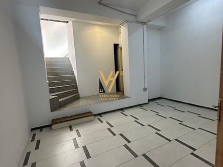 BUSINESS SPACE 330 M2 FOR RENT IN ASTIR 1,300 EURO