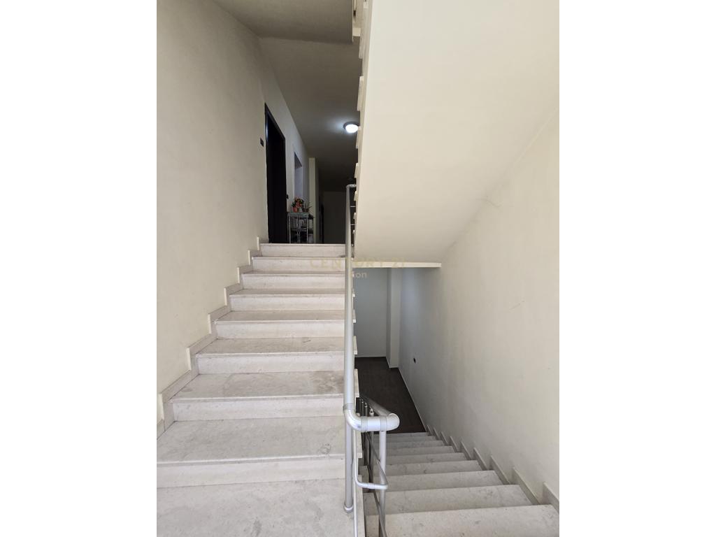 Shitet Apartament 1+1 në Golem, Durrës ! 70,000 €
