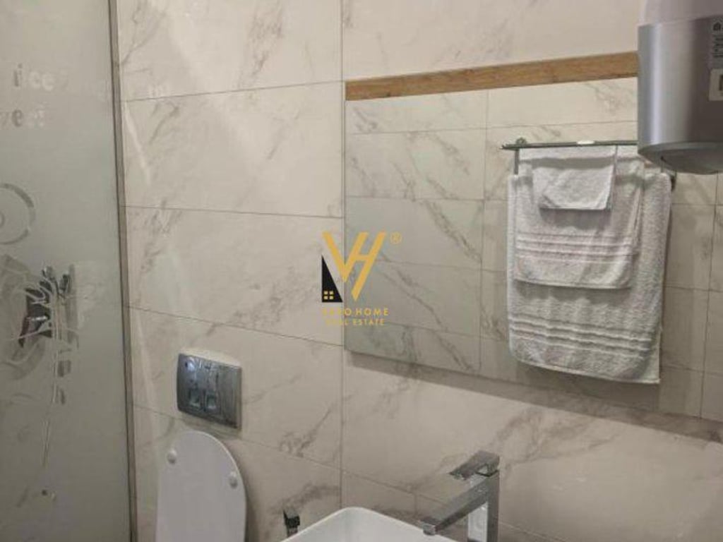VENDESI APPARTAMENTO 3+1+2 IN VIA KAVAJES 200.000 EURO