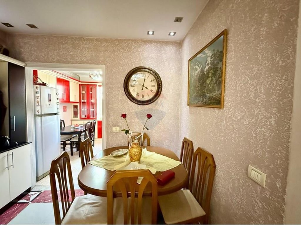 Apartament 2+1 per qira Rr. Irfan Tomini