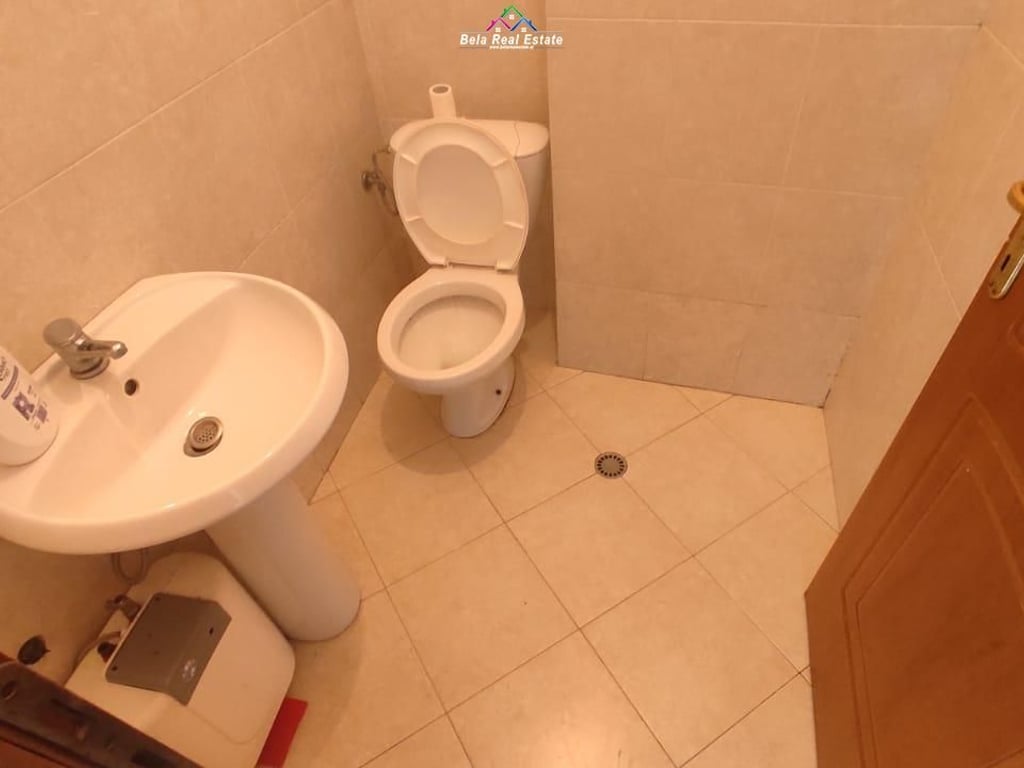 Zyre Me Qera 2+1 Tek Rruga e Kavajes (ID BZ2577) Tirane.