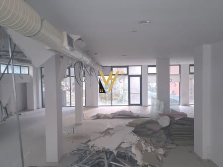 70 M2 SHOP FOR RENT AT LAKE VIEW, ARTIFICIAL LAKE 1,800 EURO