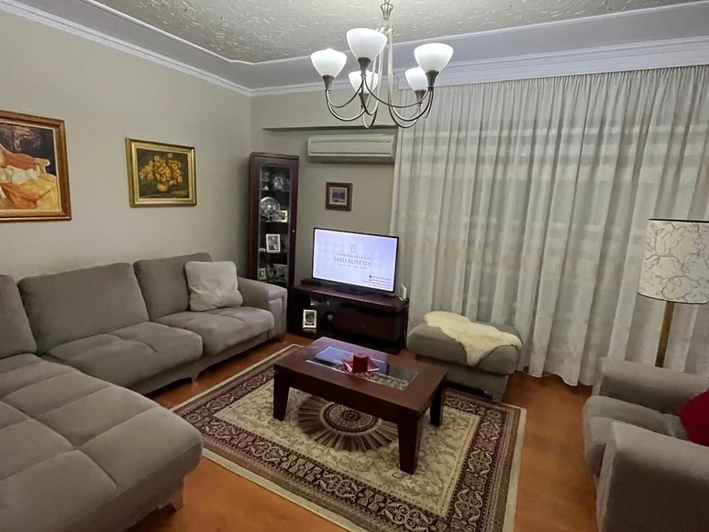 🏡 Apartament 2+1 me Qira – Blloku 🌆