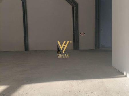 FOR SALE SHOP 331 M2 IN MISTO MAME 995,500 EURO