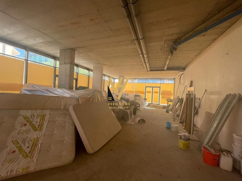 SHOP FOR RENT 376 M2 ON ELBASAN STREET 15,000 EURO