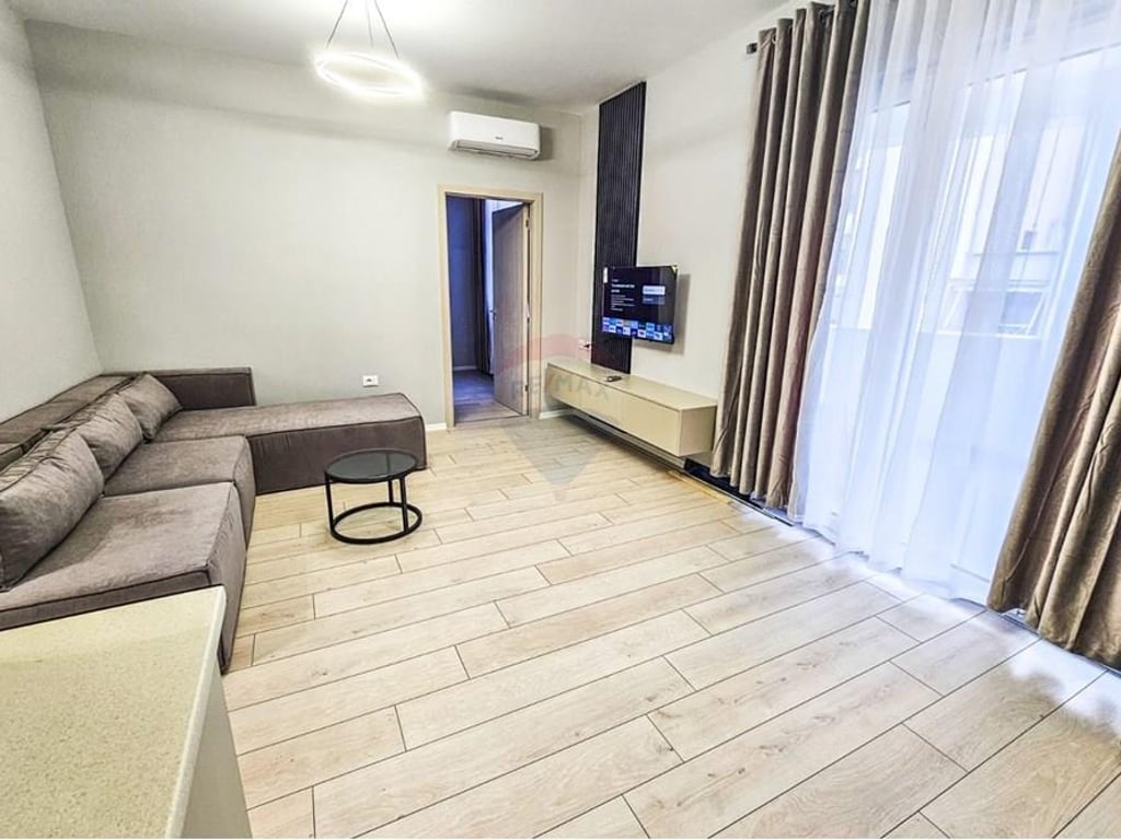 Rent a Chic 1-Bedroom in Downtown Tiranë