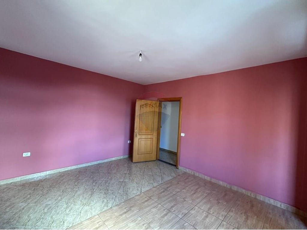 Jepet me qera 2+1 per apartament/zyre