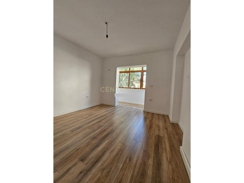 TIRANA MOSAIC, WE SELL APARTMENT 1+1! 106,000 €
