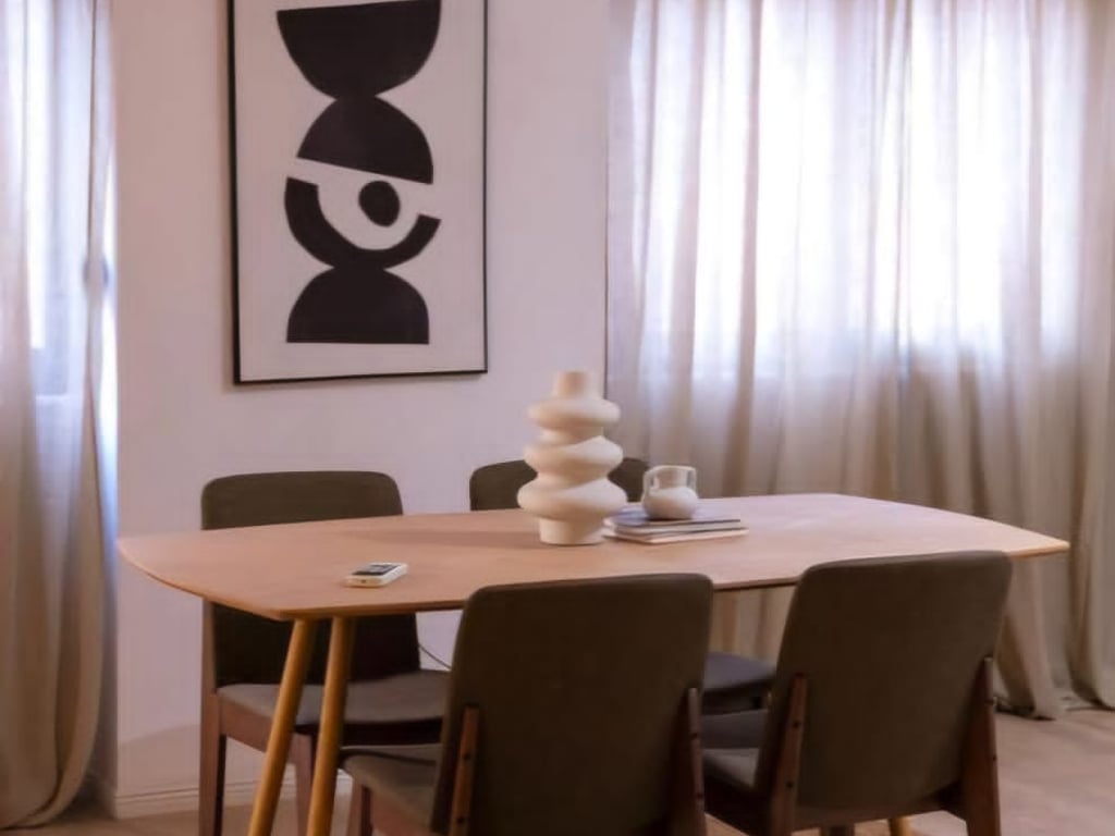 Për Shitje: Apartament Modern 3+1 me Pamje në Rr. Barrikadave, Tiranë