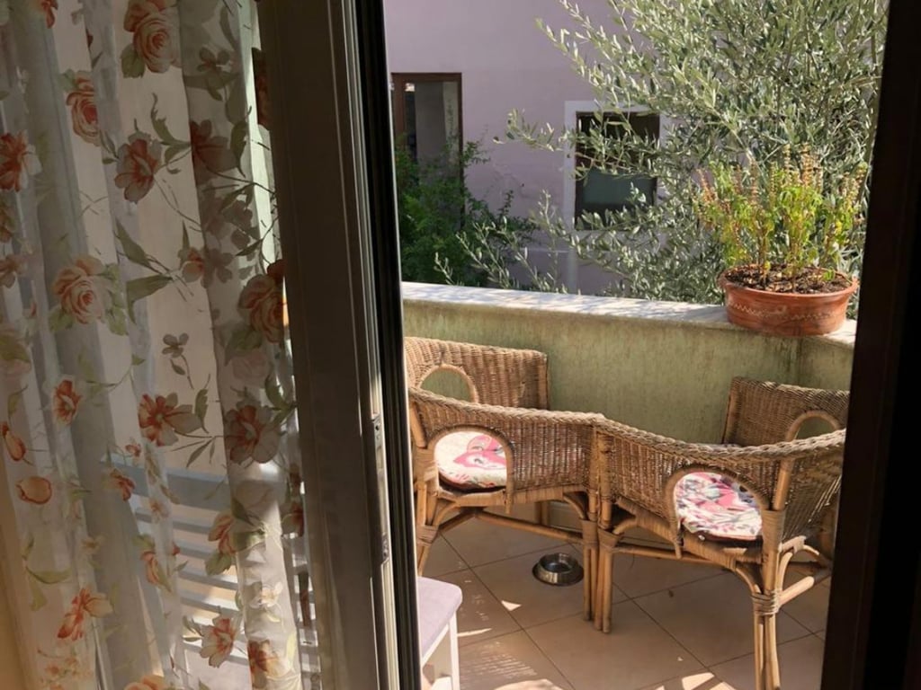 Villa a tre piani in affitto alle Ville Tedesche.