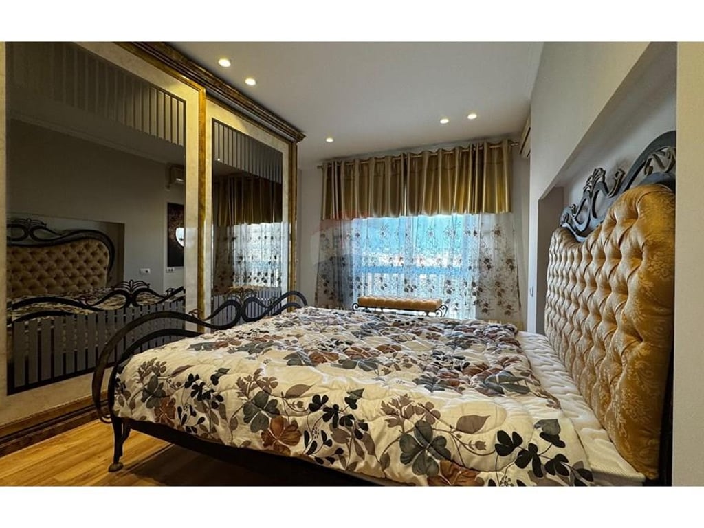 Apartament 2+1 per qira tek Liceu Artistik!