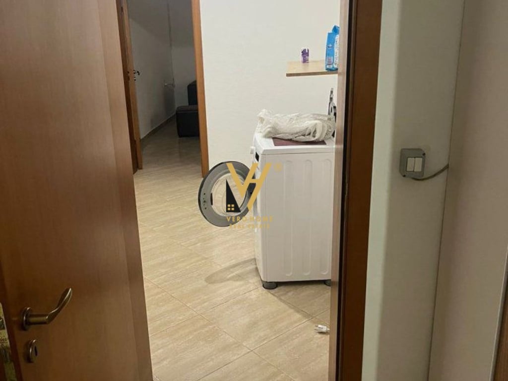 AFFITTASI APPARTAMENTO PRIVATO A 21 DICEMBRE 40.000 LEKË