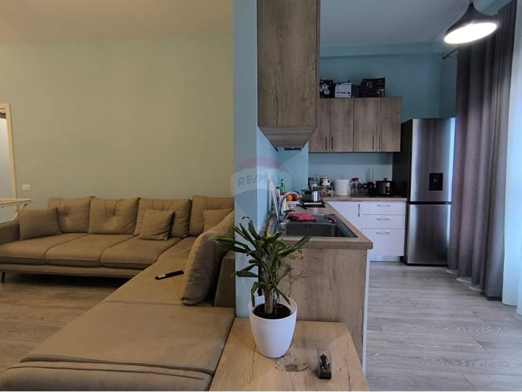 APARTAMENT 2+1 NE SHITJE TE ALI DEMI!