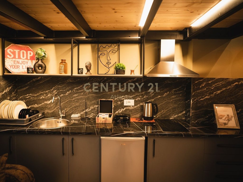 A DUPLEX IS FOR RENT AT PORT VIEW!