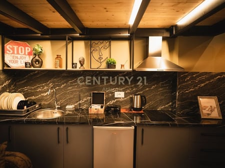 A DUPLEX IS FOR RENT AT PORT VIEW!