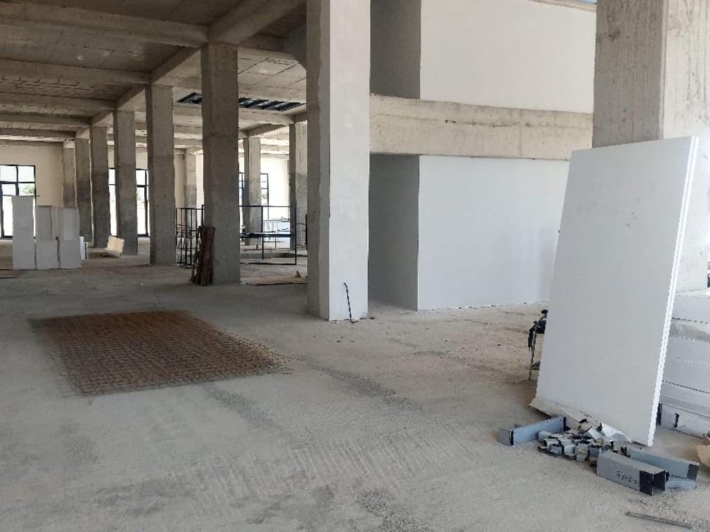 🏭 Affittasi Magazzino – Strada Secondaria Tirana–Durrës