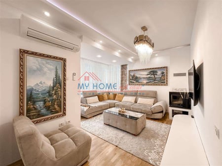 3+1 apartment with parking space for sale in Kopshti Botanik, Tirana.