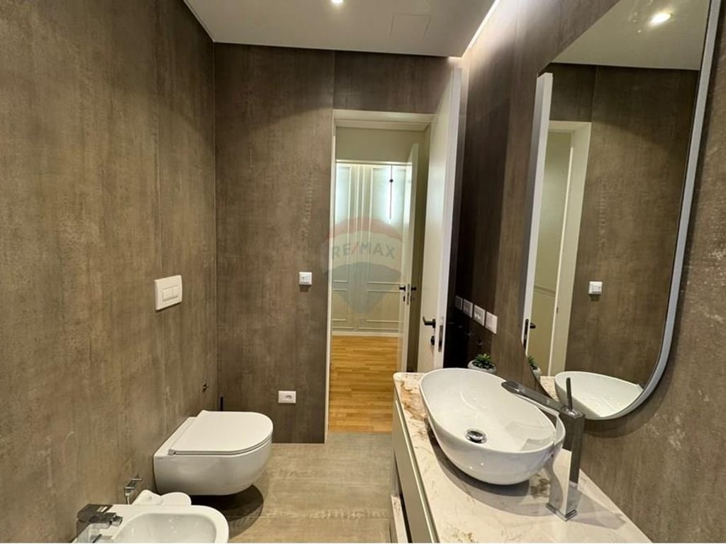 APARTAMENT 3+1+2 &amp; POST PARKIMI, TEG - LUNDER