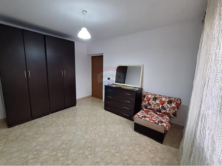 Apartament 1+1+Oborr per qira!