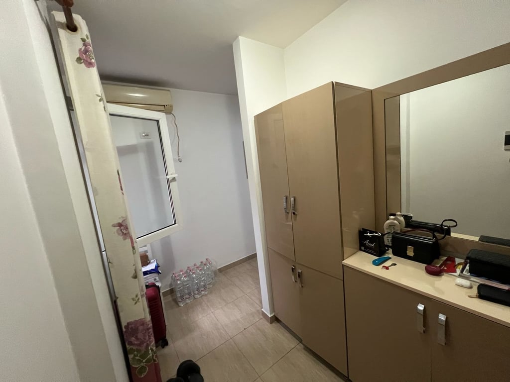 Apartament 1+1 tek Rruga e Elbasanit 150.000 Euro