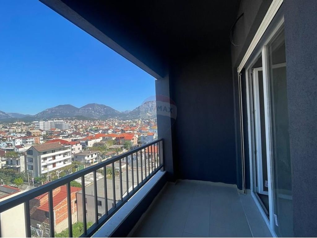 Apartament 2+1 per shitje tek 5 Maji!