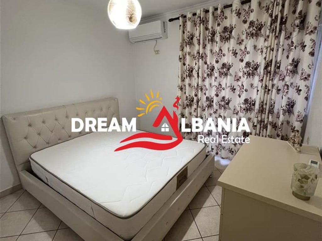 Apartament 2+1 me Qera tek Komuna e Parisit, Tirane (ID 42215239)