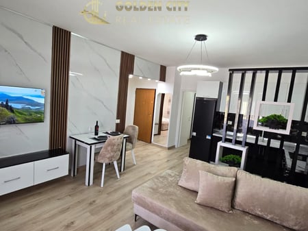 Shitet super apartament 1+1 Plazh Durres