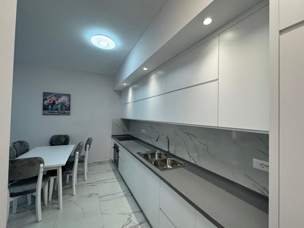 2+1 APARTMENT FOR RENT IN FUSHA AVIACIONIT
