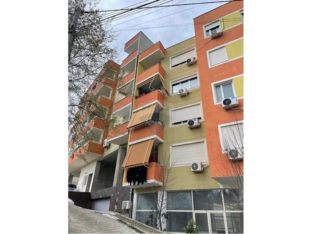 FOR SALE APARTMENT 2+1+2 DRY LAKE!