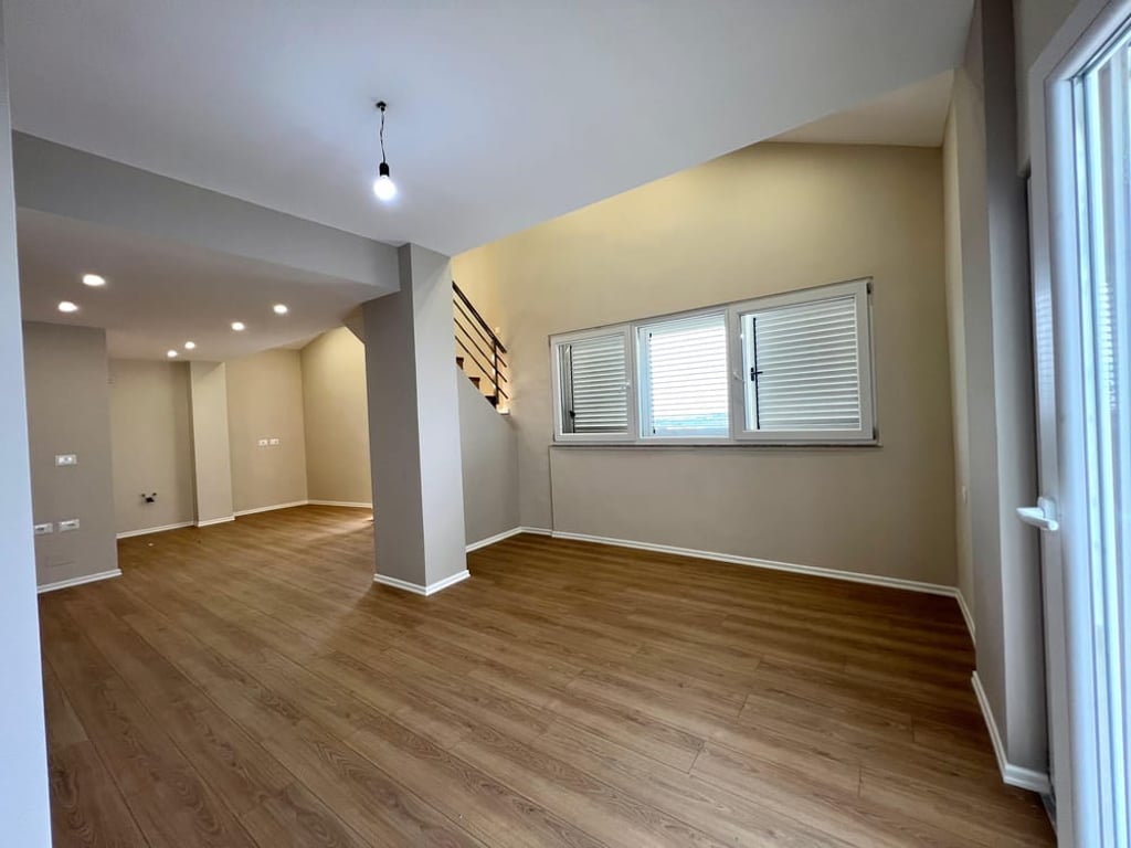 DUPLEX FOR SALE IN FRESK