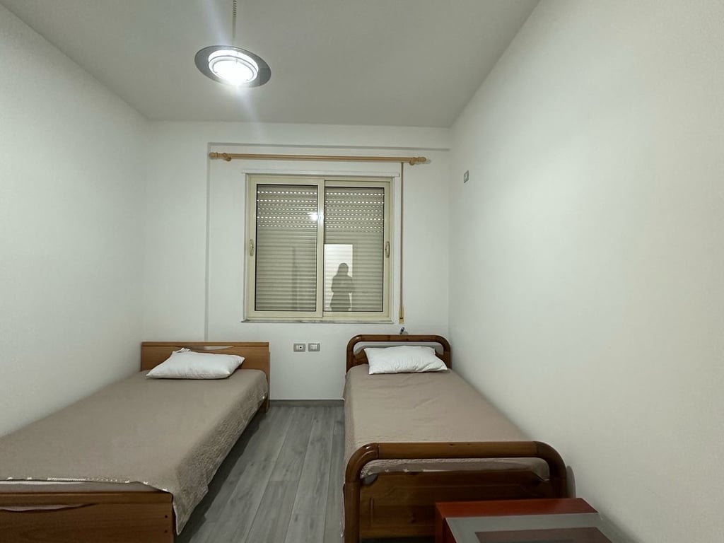 JEPET ME QIRA APARTAMENT 2+1+2 LIQENI I THATE