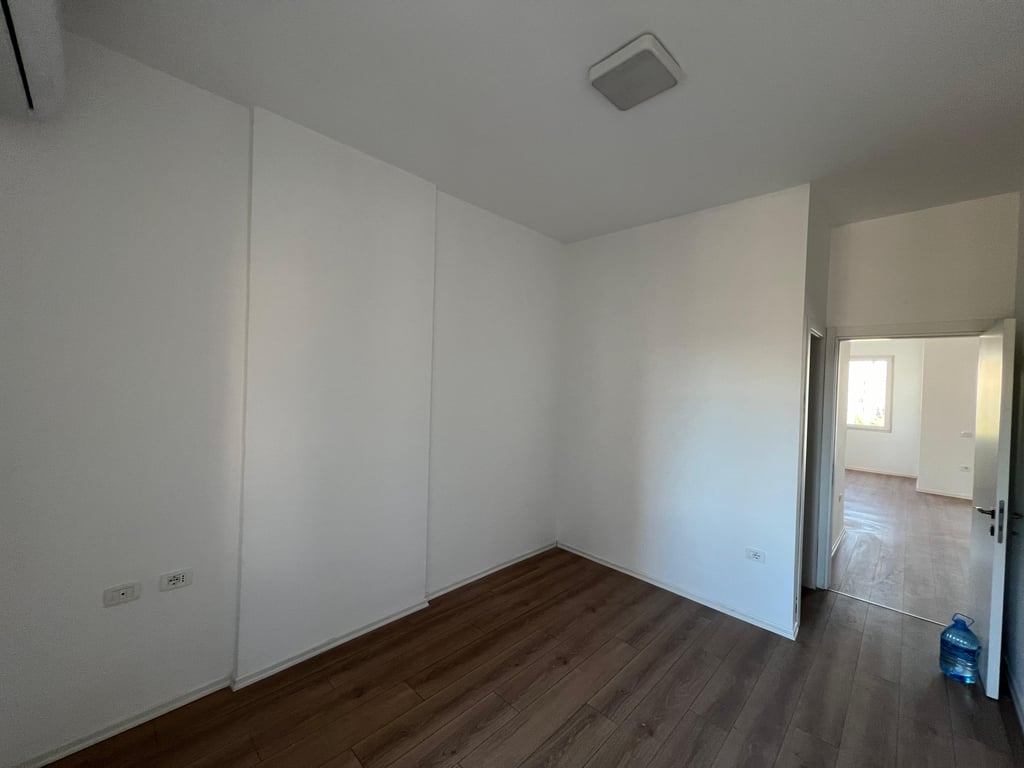 APARTMENT 2+1 FOR RENT EMPTY FOR OFFICES