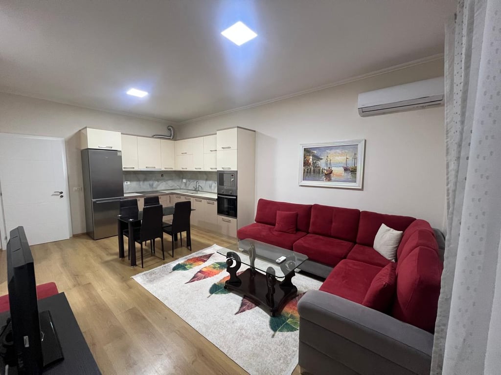 Apartament 2+1 me qira tek Ish Fusha e Aviacionit 