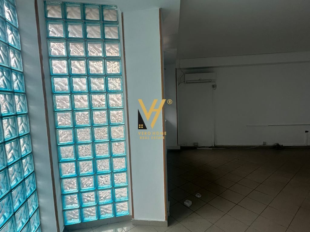 JEPET ZYRE 70 M2 ME QERA TE SELVIA 500 EURO